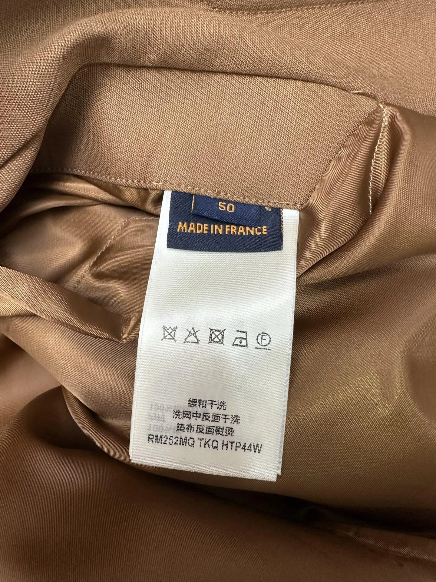 wg.luxury-- 8V Nigo item: E-F431J1719